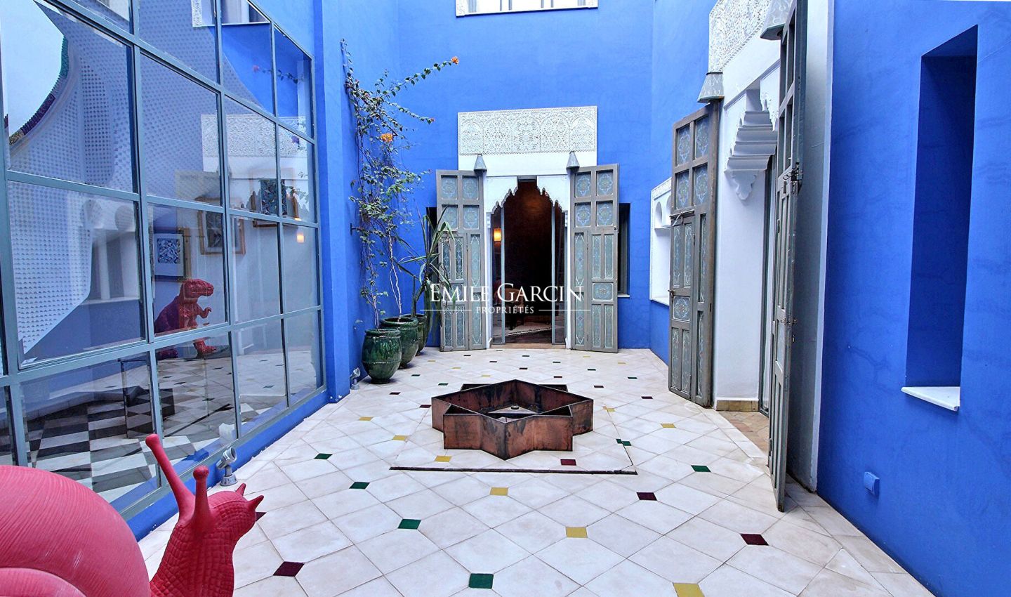 À vendre Riad d'exception idéalement situé dans le quartier de Sidi Mimoune à Marrakech - Emile Garcin Maroc - Image 2