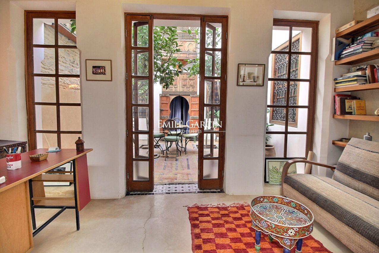 À vendre Riad d'exception au quartier Dar El Bacha à Marrakech - Emile Garcin Maroc - Image 6