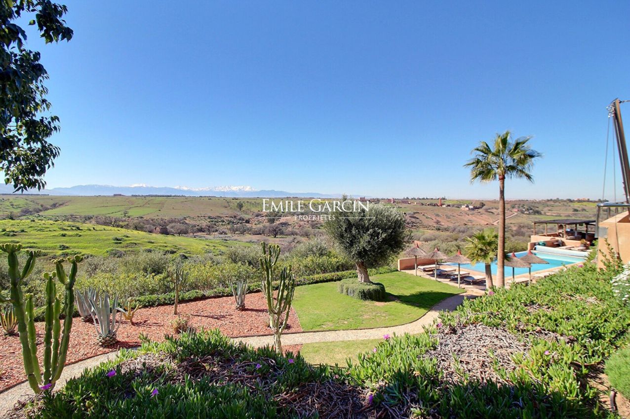 À vendre maison au pied des montagnes de l'Atlas à Marrakech - Emile Garcin Maroc - Image 1