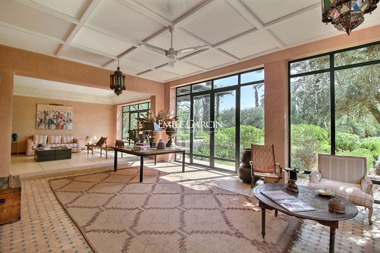 À vendre villa dans le triangle d'or de la palmeraie à Marrakech - Emile Garcin Maroc - Image 3