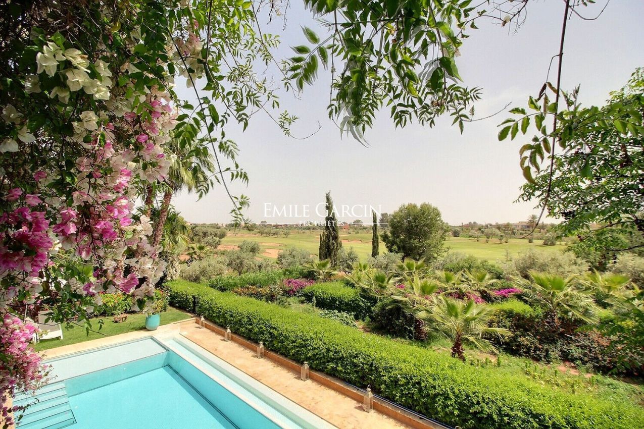 Rare, villa à vendre en front de golf à Marrakech - Emile Garcin Maroc - Image 12