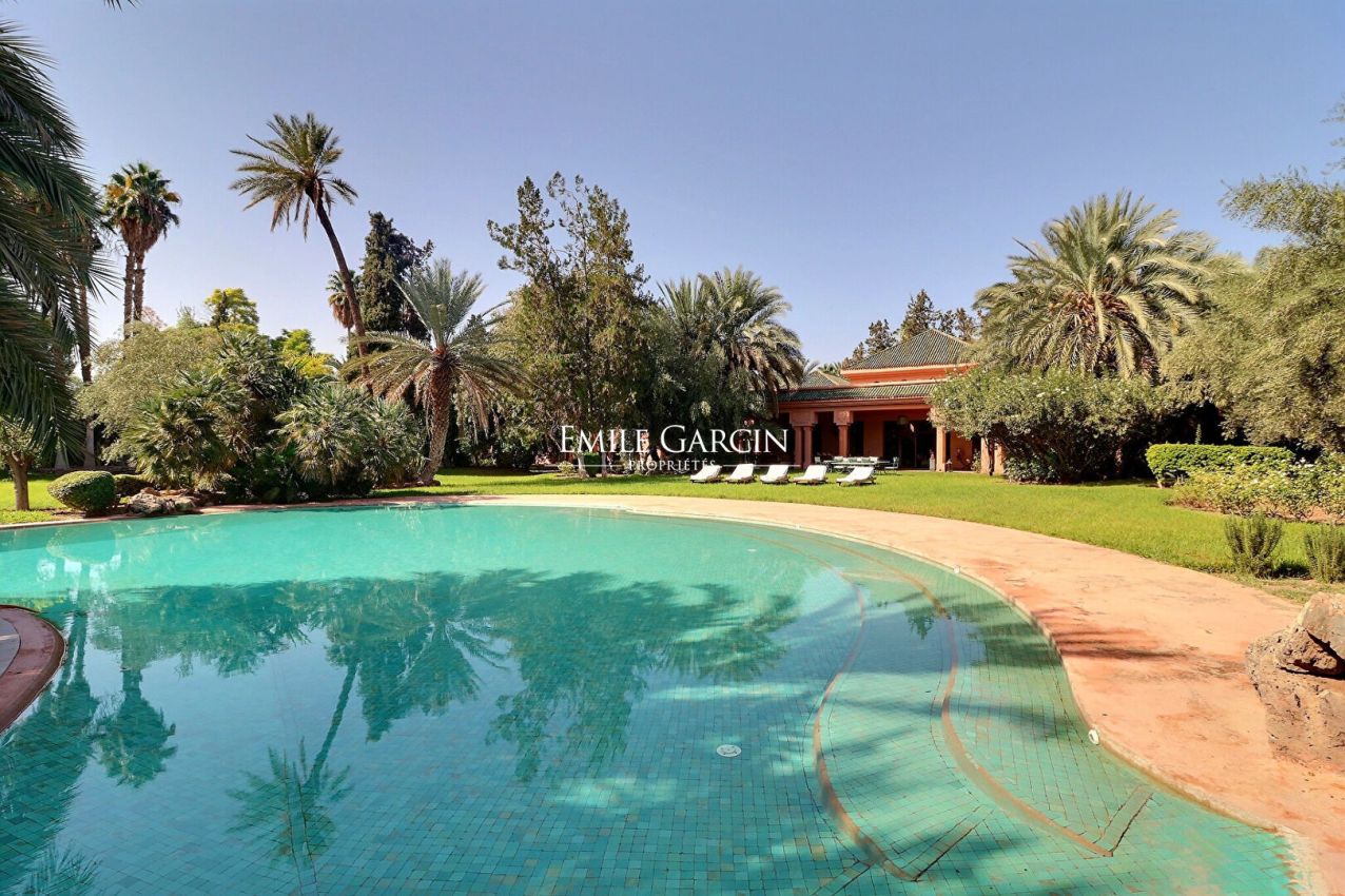 Unique, villa au coeur du triangle d'or de la Palmeraie à Marrakech - Emile Garcin Maroc - Image 1