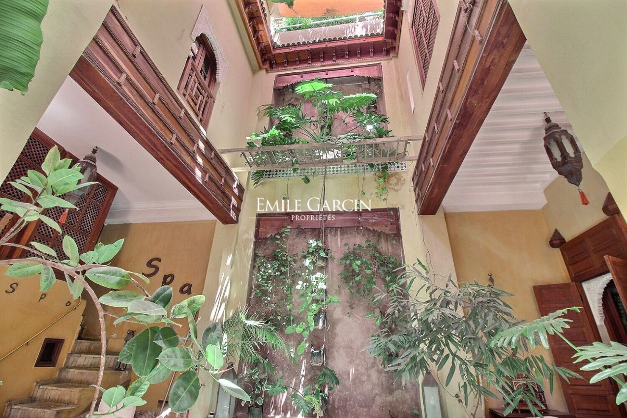 À vendre maison d'hôtes de charme située dans le quartier du Mellah à Marrakech - Emile Garcin Maroc - Image 4