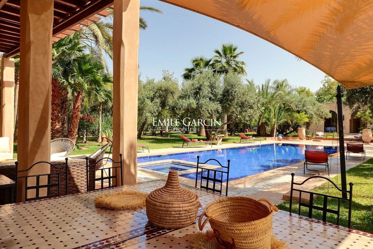 À vendre maison dans un domaine privé sur la route de Fès à Marrakech - Emile Garcin Maroc - Image 1