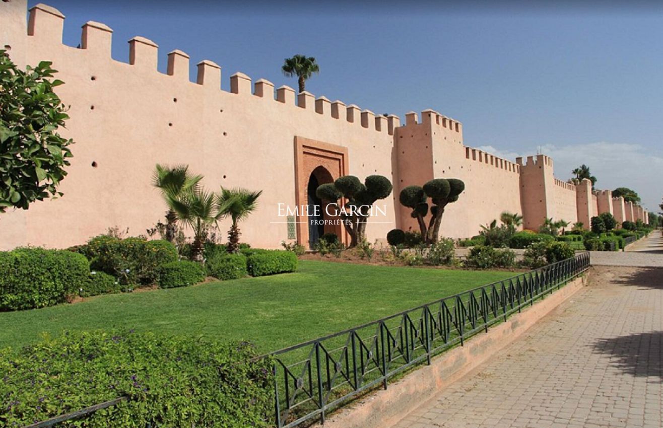 À vendre terrain au quartier Mouassine à Marrakech - Emile Garcin Maroc - Image 1