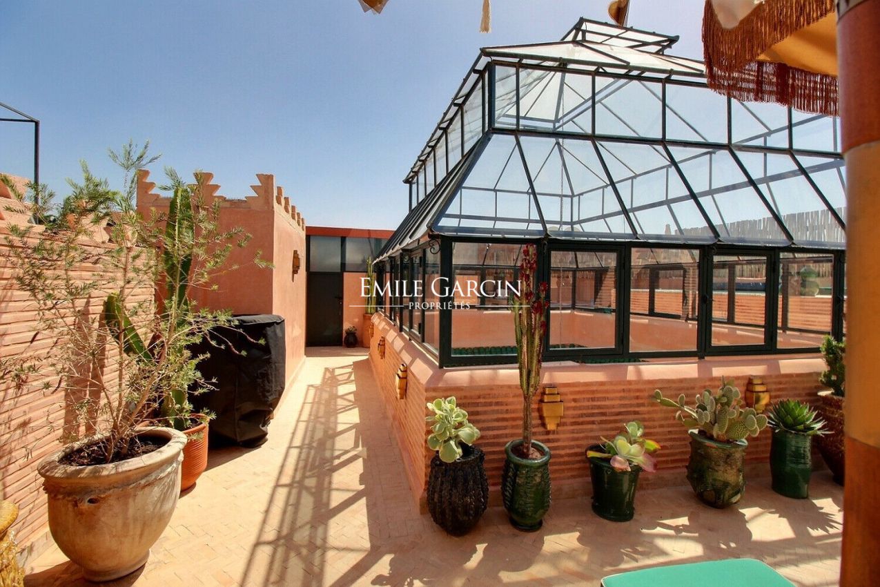 À vendre Riad dans le quartier de la Kasbah à Marrakech - Emile Garcin Maroc - Image 11