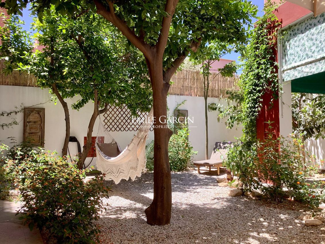 À vendre rare maison de ville à deux pas du Jardin Majorelle à Marrakech - Emile Garcin Maroc - Image 7