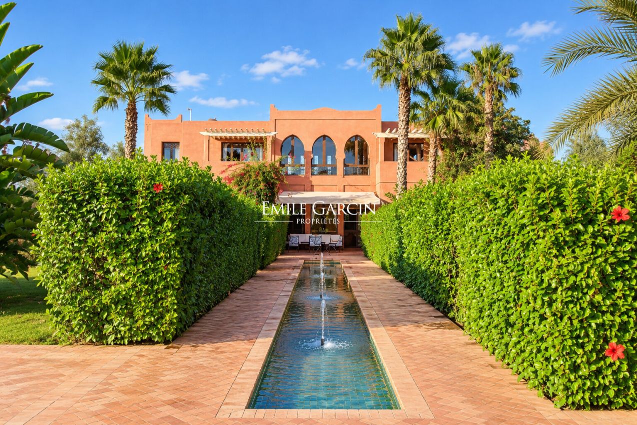 À vendre maison sur la route de Sidi Abdallah Ghiyat à Marrakech - Emile Garcin Maroc - Image 1